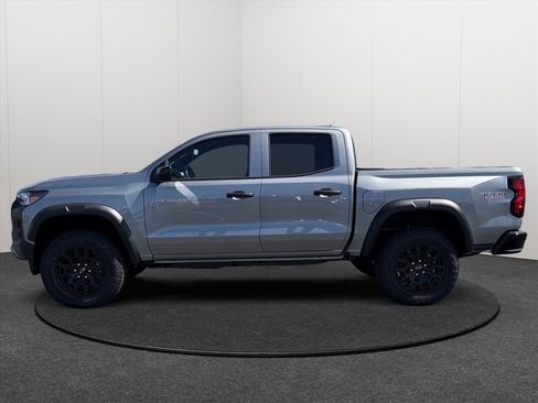 New 2026 Chevrolet Colorado Trail Boss AWD/4WD image 2