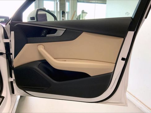 Used 2021 Audi A4 2.0T Premium w/ Convenience Package image 28