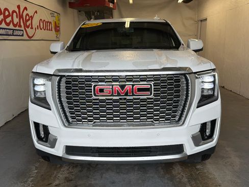 Used 2024 GMC Yukon Denali image 3