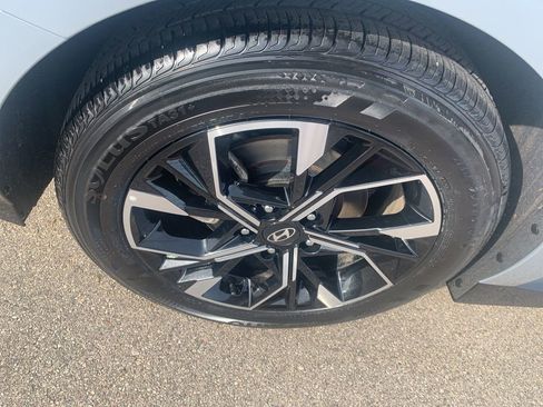 Certified 2025 Hyundai Sonata SEL FWD image 31