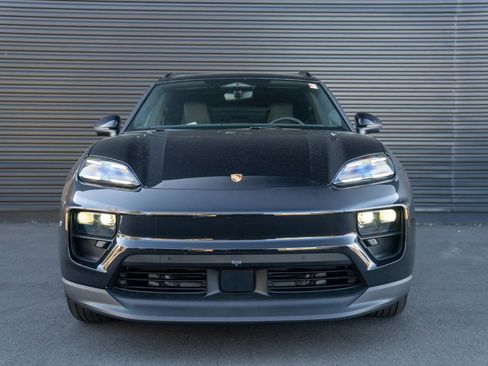 New 2026 Porsche Macan 4 Electric image 6