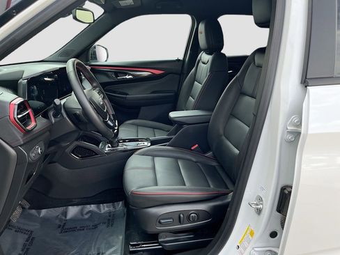 Used 2025 Chevrolet TrailBlazer RS w/ Convenience Package image 22