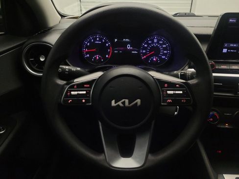 Used 2022 Kia Forte LXS FWD image 22