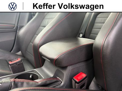 Used 2020 Volkswagen GTI SE FWD image 29