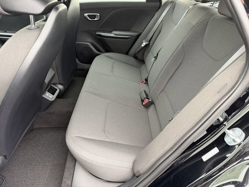 New 2026 Kia K4 FWD image 17