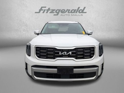 Used 2025 Kia Telluride S image 2
