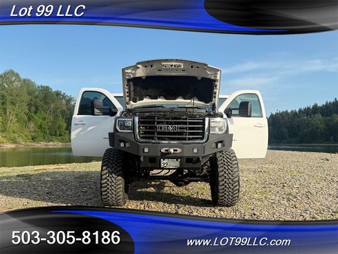 Used 2009 GMC Sierra 2500 SLT w/ Entertainment Package AWD/4WD image 27