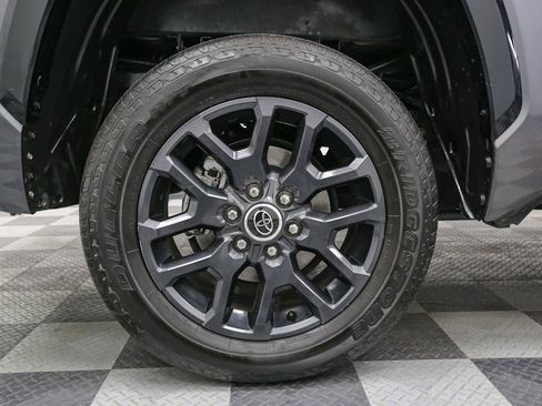 Used 2023 Toyota Tundra Platinum AWD/4WD image 16
