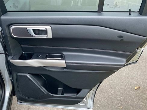 Used 2023 Ford Explorer XLT w/ Equipment Group 202A image 35