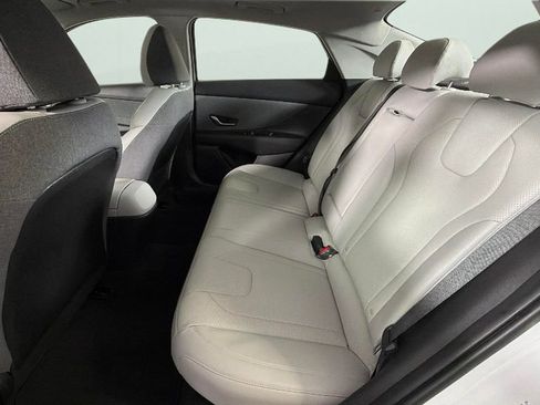 Used 2022 Hyundai Elantra Limited w/ Cargo Package FWD image 28