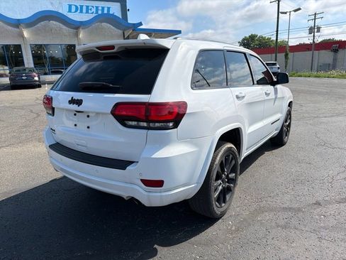 Used 2021 Jeep Grand Cherokee Laredo X AWD/4WD image 7