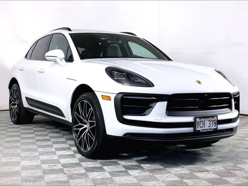 Used 2026 Porsche Macan AWD/4WD image 7