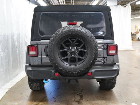 Used 2024 Jeep Wrangler Unlimited AWD/4WD image 6