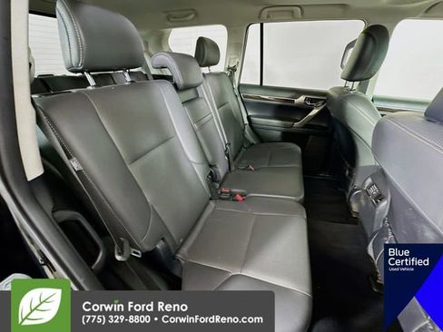 Used 2017 Lexus GX 460 AWD/4WD image 32