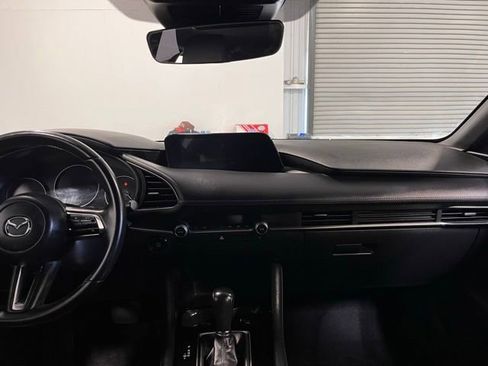 Used 2024 MAZDA MAZDA3 s FWD image 19
