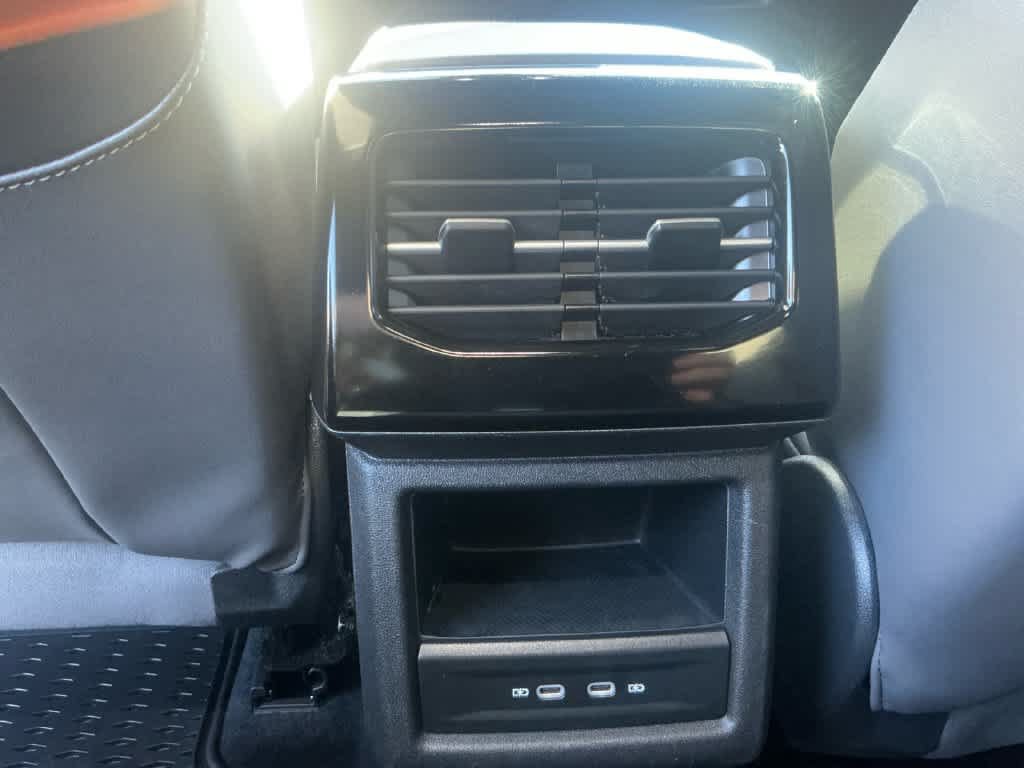 Used 2025 Volkswagen ID.4 Pro AWD/4WD image 23