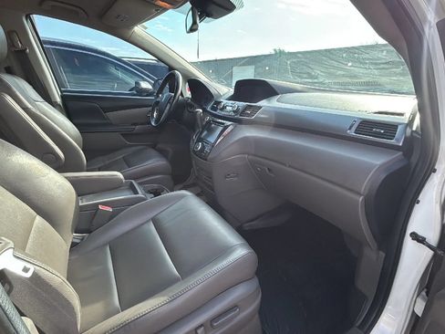 Used 2014 Honda Odyssey Touring image 5