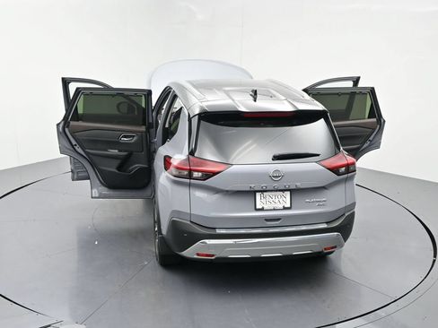 Used 2023 Nissan Rogue Platinum w/ Platinum Premium Package AWD/4WD image 24