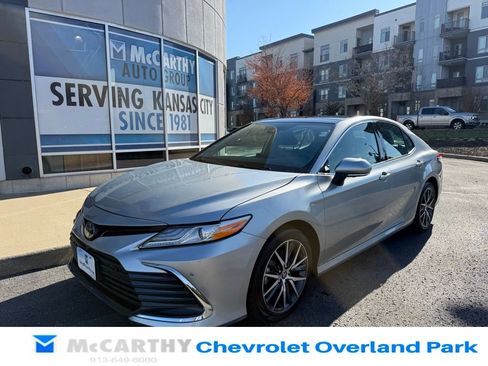 Used 2024 Toyota Camry XLE w/ Navigation Package image 1