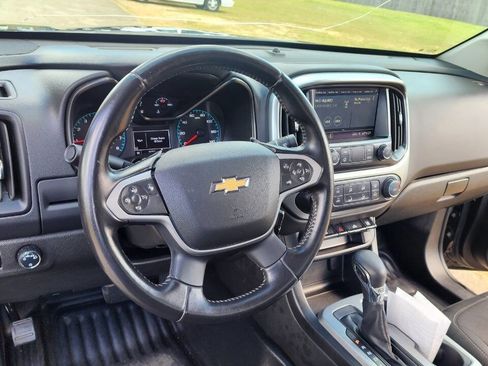 Used 2022 Chevrolet Colorado LT w/ Fleet Safety Package image 33