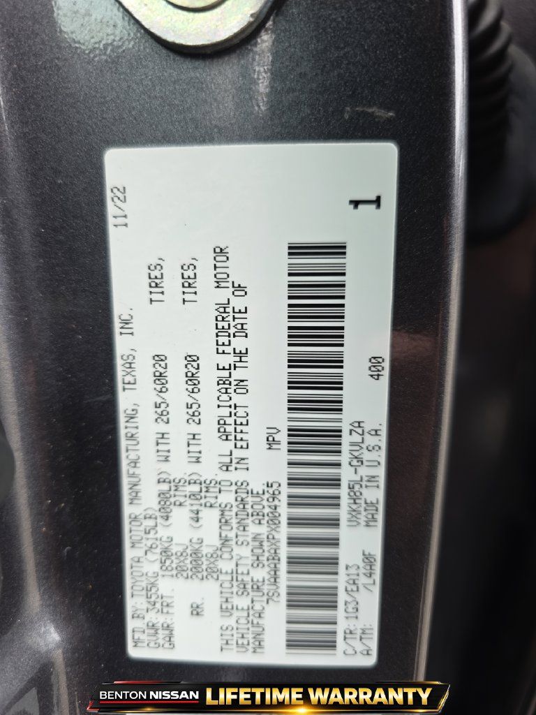 Used 2023 Toyota Sequoia Limited w/ Tow Technology Package AWD/4WD image 17