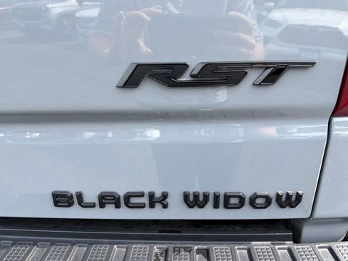 Used 2025 Chevrolet Silverado 1500 RST AWD/4WD image 8