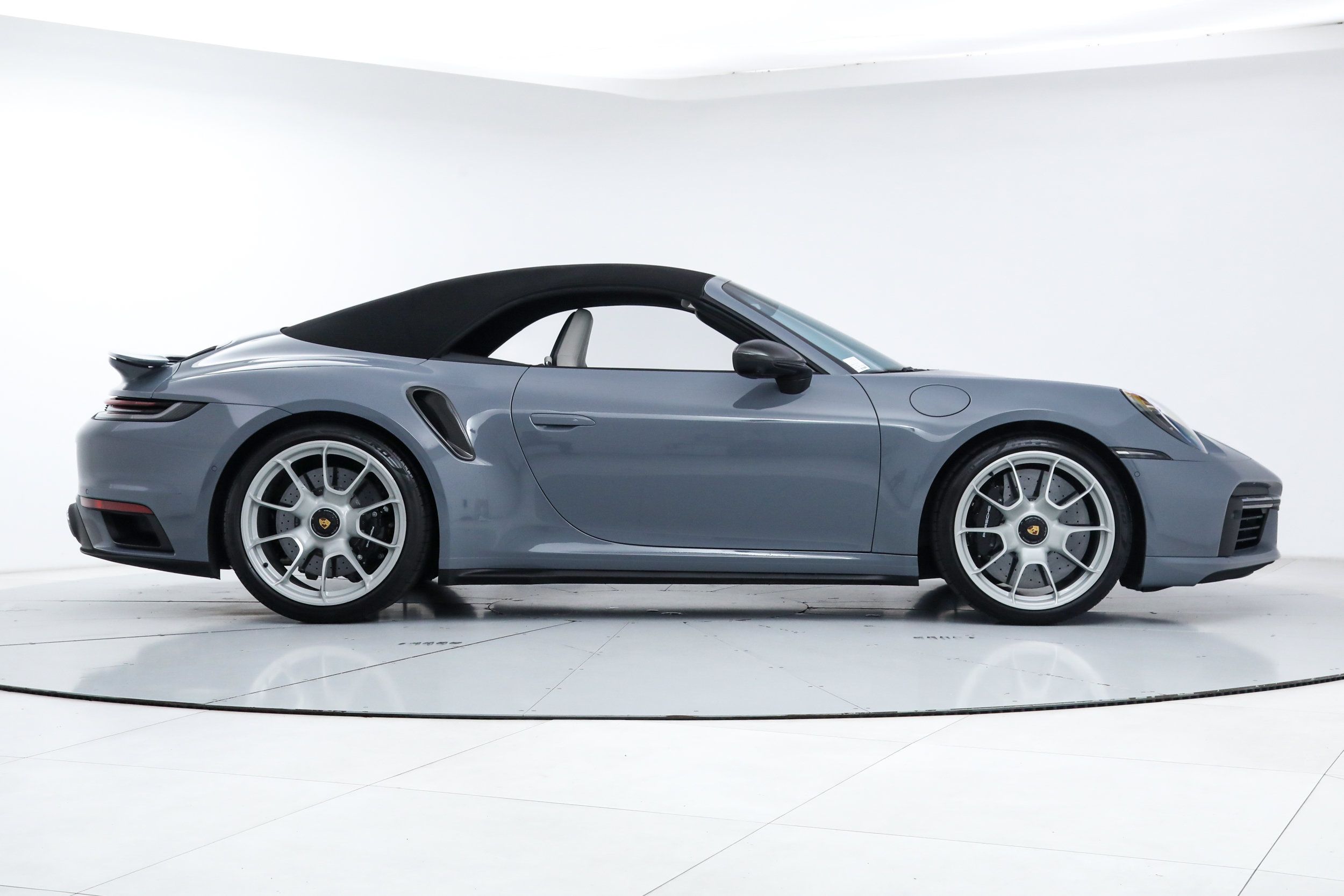 Used 2024 Porsche 911 Turbo S AWD/4WD image 8
