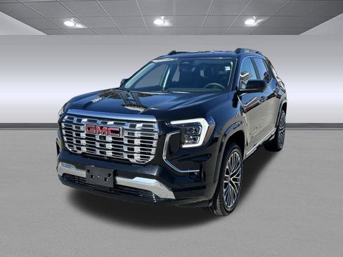 Used 2026 GMC Terrain Denali image 7