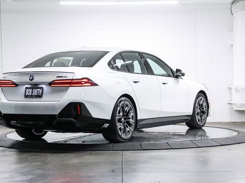 New 2026 BMW i5 eDrive40 w/ M Sport Package image 6