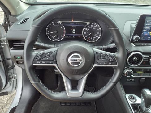 Used 2022 Nissan Sentra SV image 15