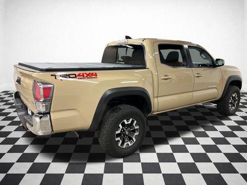 Used 2020 Toyota Tacoma TRD Off-Road AWD/4WD image 8
