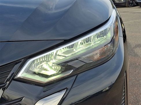 Used 2025 Nissan Sentra SR image 9