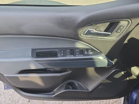 Used 2016 Chevrolet Colorado Z71 AWD/4WD image 14