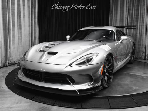 Used 2017 Dodge Viper GTC w/ ACR Package RWD image 2