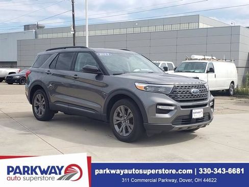 Used 2023 Ford Explorer XLT w/ Equipment Group 202A AWD/4WD image 1