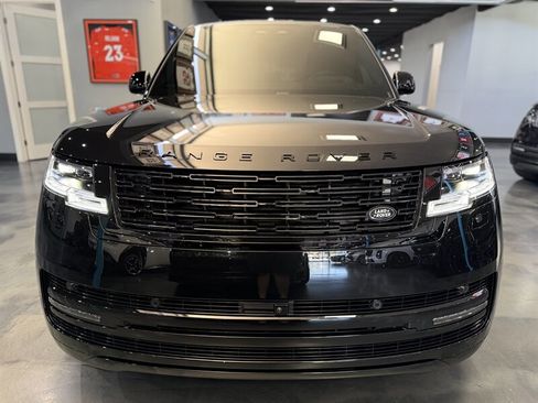 Used 2026 Land Rover Range Rover Long Wheelbase SE AWD/4WD image 2