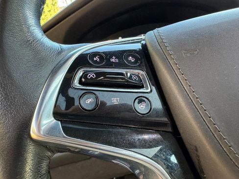 Used 2020 Cadillac Escalade Platinum image 18