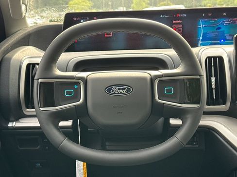 New 2026 Ford Expedition Max Active RWD image 15