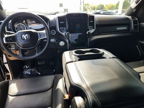 Used 2025 RAM 1500 Laramie image 10