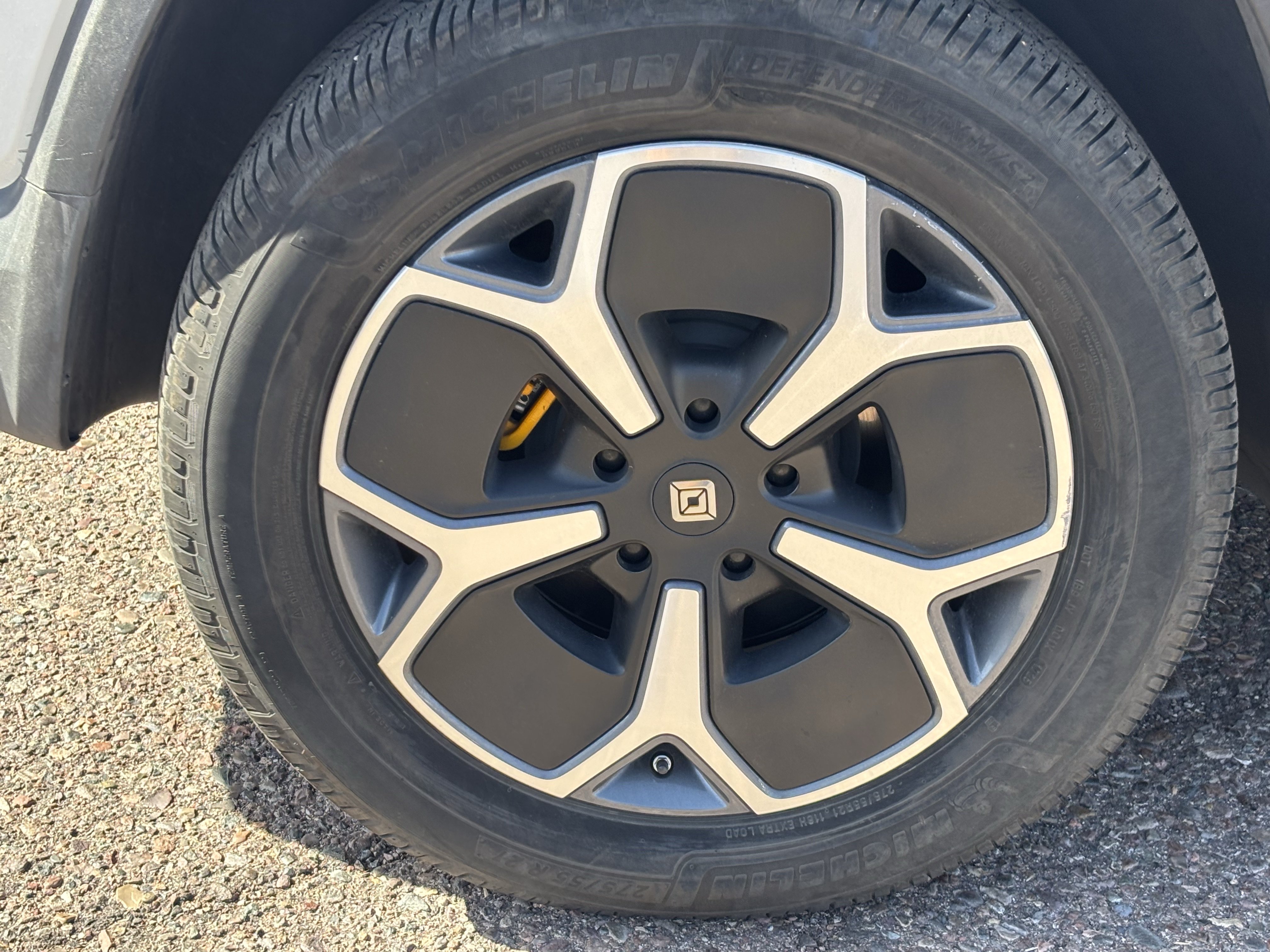 Used 2023 Rivian R1S Adventure Quad AWD/4WD image 7