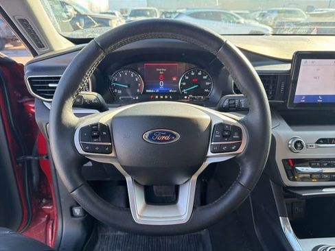 Certified 2024 Ford Explorer XLT w/ Equipment Group 202A image 19