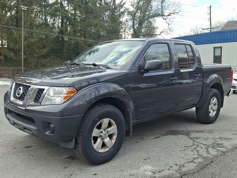 Used 2012 Nissan Frontier SV image 4