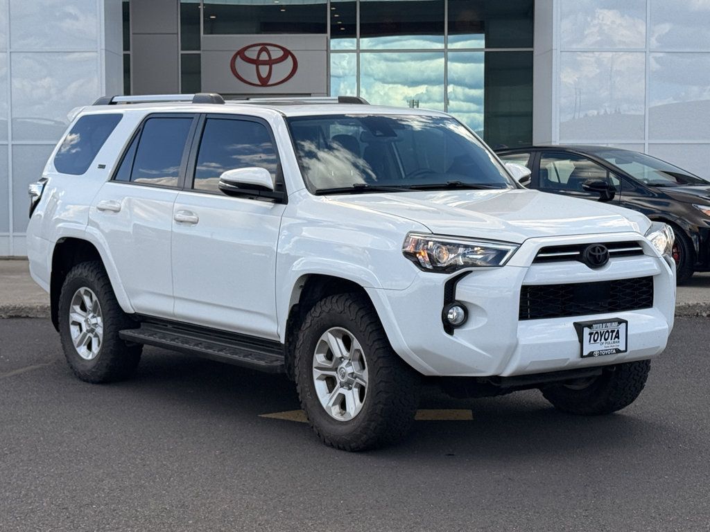 Used 2020 Toyota 4Runner SR5 Premium w/ Moonroof Package AWD/4WD image 1