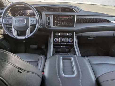 Used 2022 GMC Yukon XL Denali w/ Max Trailering Package AWD/4WD image 18