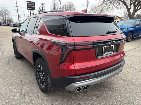 Certified 2024 Chevrolet Traverse Z71 w/ Enhanced Driving Package image 7