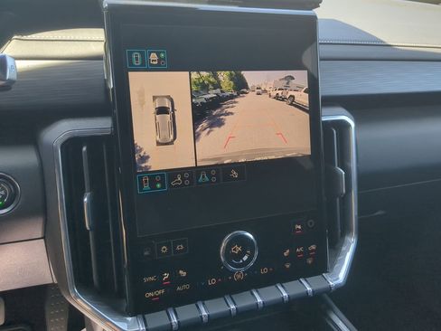Used 2026 GMC Acadia Elevation w/ Black Edition FWD image 15