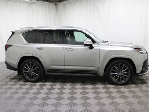 Used 2024 Lexus LX 600 F Sport image 34