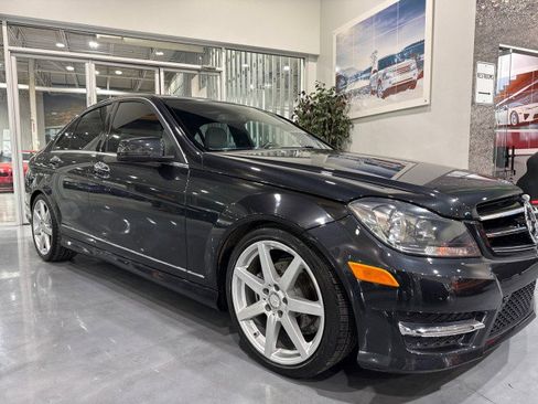 Used 2014 Mercedes-Benz C 250 Sedan image 18