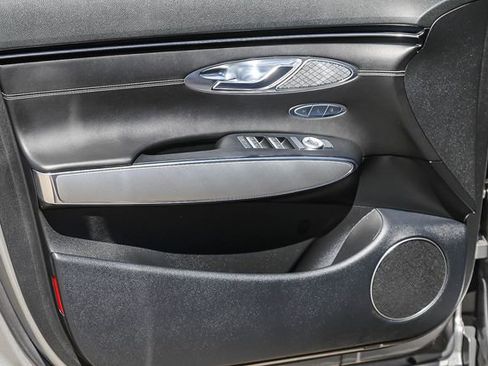 Used 2023 Genesis Electrified GV70 AWD/4WD image 24