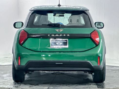 Used 2025 MINI Cooper 2-Door Hardtop image 7